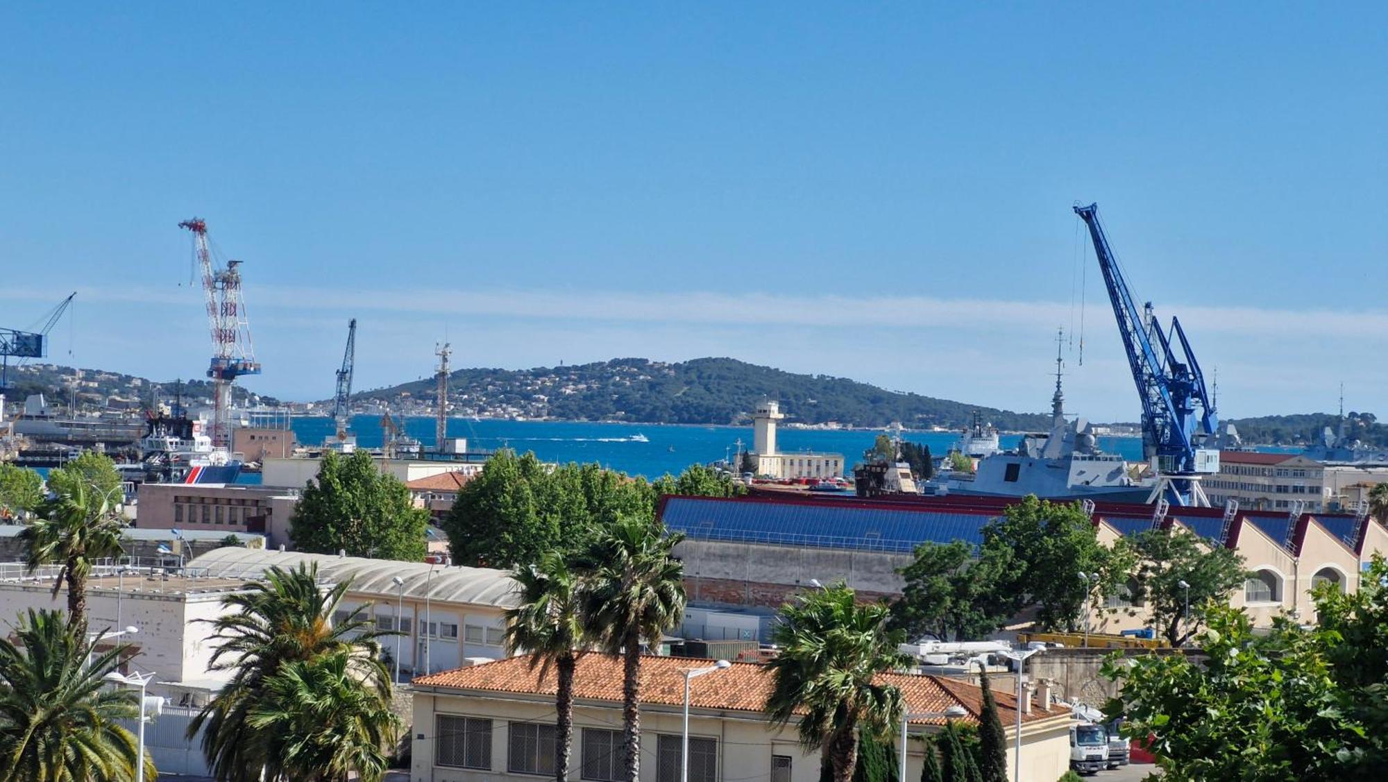 Le Grand Appart' Toulon Apartment ภายนอก รูปภาพ