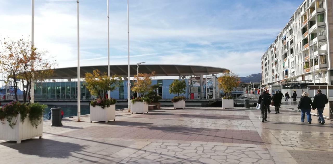 Le Grand Appart' Toulon Apartment ภายนอก รูปภาพ